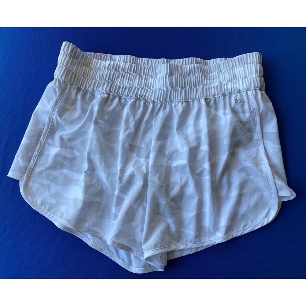 DSG Womens High Rise Stride Short Camo Pure White L 3 Inch Inseam DAW12327PRTZ
